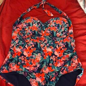 Floral plus size Bathing suit